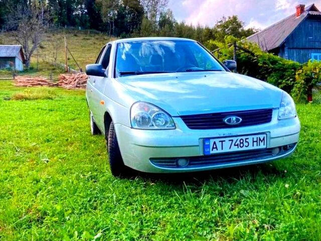 Сірий ВАЗ Priora, об'ємом двигуна 1.6 л та пробігом 140 тис. км за 2199 $, фото 1 на Automoto.ua