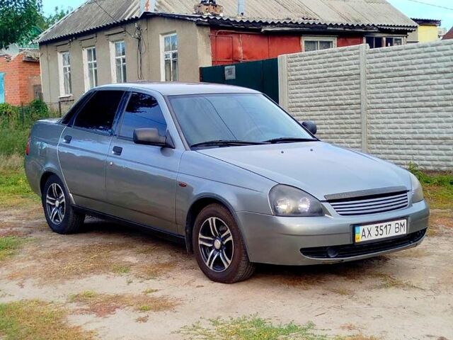 Сірий ВАЗ Priora, об'ємом двигуна 1.6 л та пробігом 220 тис. км за 2800 $, фото 1 на Automoto.ua