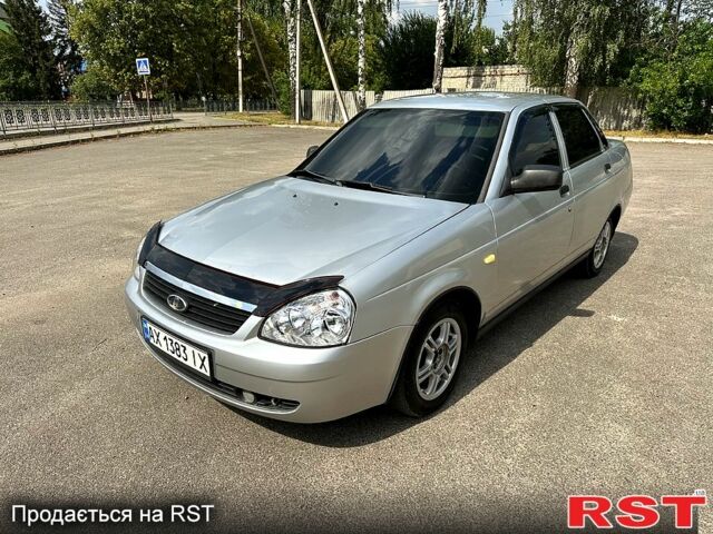 Серый ВАЗ Priora, объемом двигателя 1.6 л и пробегом 200 тыс. км за 2550 $, фото 1 на Automoto.ua