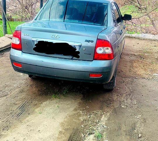 Серый ВАЗ Priora, объемом двигателя 16 л и пробегом 198 тыс. км за 2000 $, фото 1 на Automoto.ua