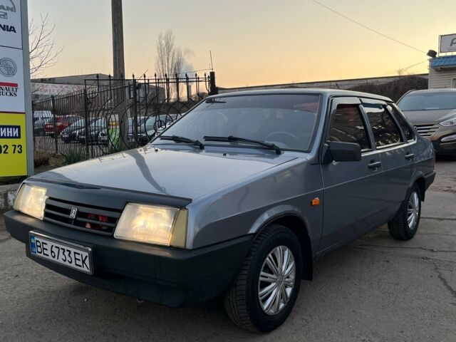 Серый ВАЗ Приора, объемом двигателя 16 л и пробегом 146 тыс. км за 1200 $, фото 1 на Automoto.ua