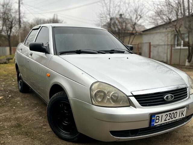 Сірий ВАЗ Priora, об'ємом двигуна 1.6 л та пробігом 230 тис. км за 2500 $, фото 1 на Automoto.ua