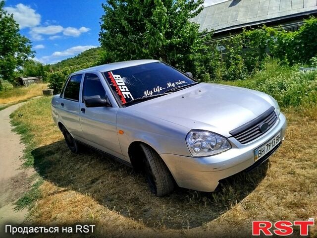 Серый ВАЗ Priora, объемом двигателя 1.6 л и пробегом 140 тыс. км за 1850 $, фото 1 на Automoto.ua