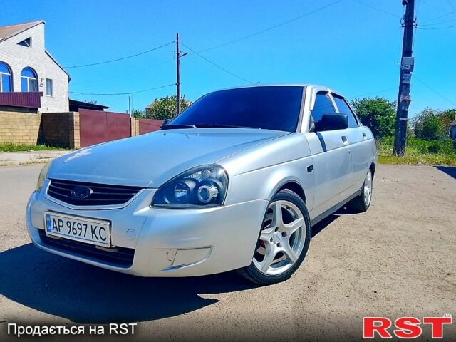 Серый ВАЗ Priora, объемом двигателя 1.6 л и пробегом 182 тыс. км за 2650 $, фото 1 на Automoto.ua