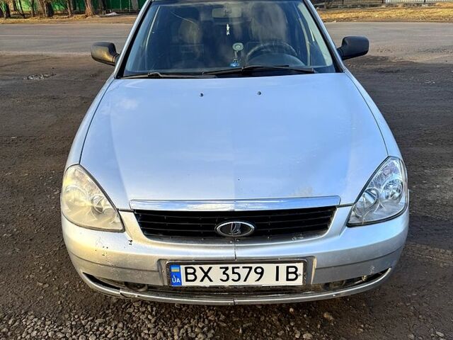 Серый ВАЗ Priora, объемом двигателя 1.6 л и пробегом 150 тыс. км за 1800 $, фото 1 на Automoto.ua