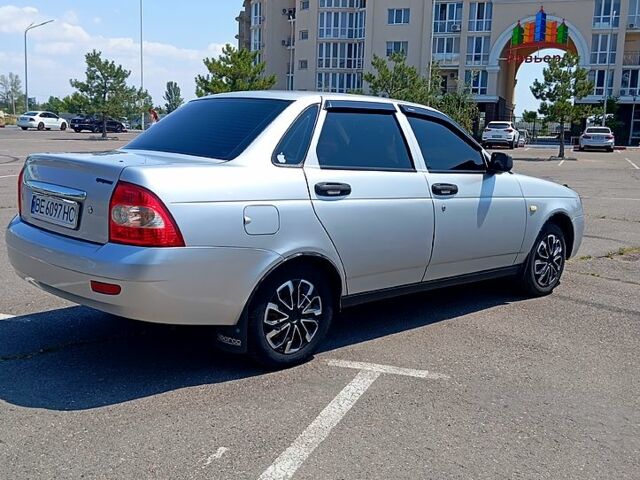 Сірий ВАЗ Priora, об'ємом двигуна 1.6 л та пробігом 187 тис. км за 2400 $, фото 1 на Automoto.ua