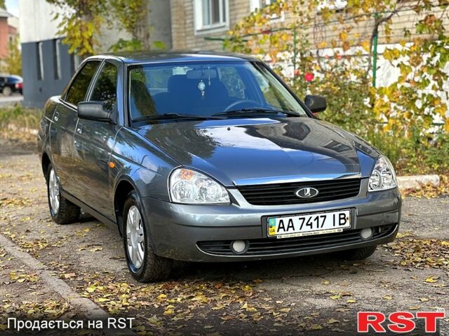 Серый ВАЗ Priora, объемом двигателя 1.6 л и пробегом 145 тыс. км за 2750 $, фото 1 на Automoto.ua
