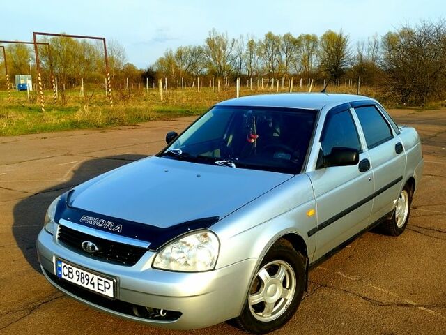 Сірий ВАЗ Priora, об'ємом двигуна 1.6 л та пробігом 157 тис. км за 2700 $, фото 1 на Automoto.ua