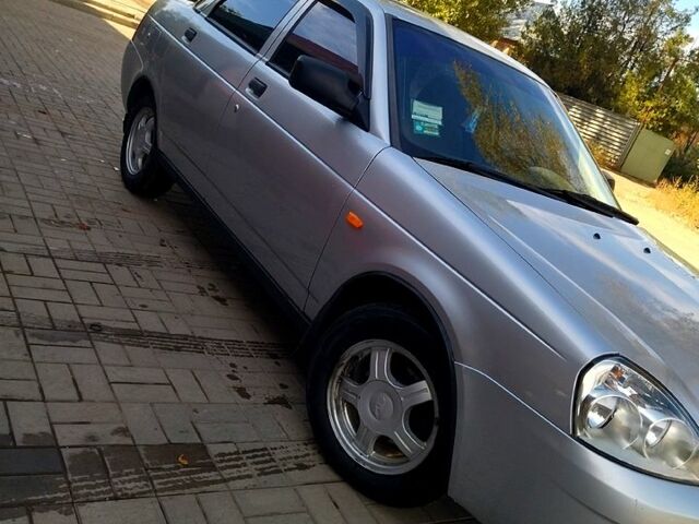 Серый ВАЗ Priora, объемом двигателя 1.6 л и пробегом 97 тыс. км за 2200 $, фото 1 на Automoto.ua