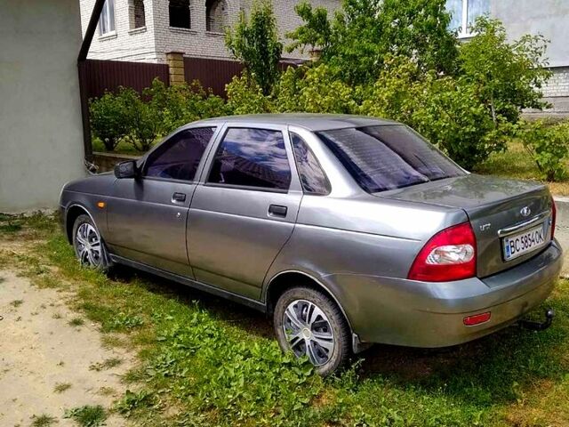 Сірий ВАЗ Priora, об'ємом двигуна 1.6 л та пробігом 0 тис. км за 1700 $, фото 1 на Automoto.ua