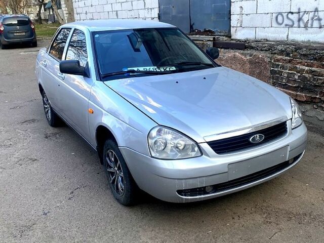 Серый ВАЗ Priora, объемом двигателя 1.6 л и пробегом 0 тыс. км за 2800 $, фото 1 на Automoto.ua