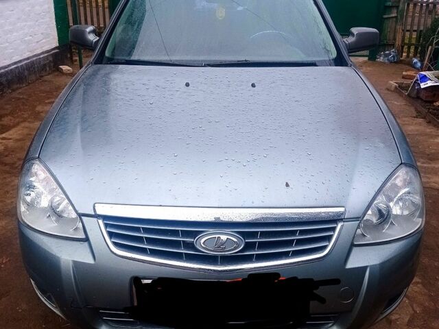 Серый ВАЗ Priora, объемом двигателя 1.6 л и пробегом 246 тыс. км за 3000 $, фото 1 на Automoto.ua