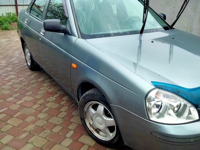 Сірий ВАЗ Priora, об'ємом двигуна 1.6 л та пробігом 124 тис. км за 2700 $, фото 1 на Automoto.ua