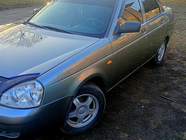 Серый ВАЗ Priora, объемом двигателя 1.6 л и пробегом 0 тыс. км за 3000 $, фото 1 на Automoto.ua