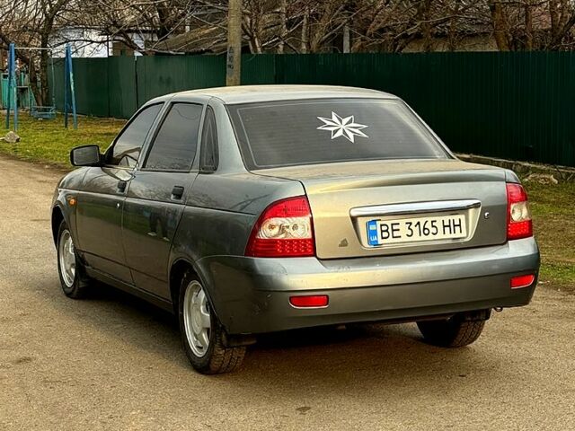 Сірий ВАЗ Priora, об'ємом двигуна 1.6 л та пробігом 173 тис. км за 1950 $, фото 1 на Automoto.ua