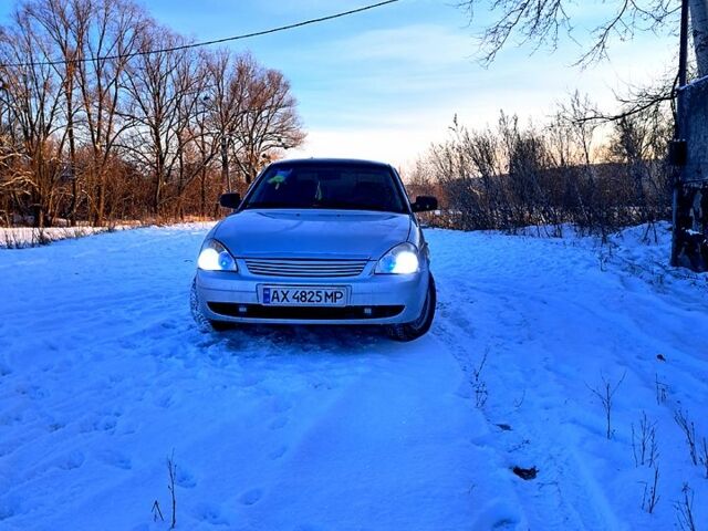 Сірий ВАЗ Priora, об'ємом двигуна 1.6 л та пробігом 230 тис. км за 3000 $, фото 1 на Automoto.ua