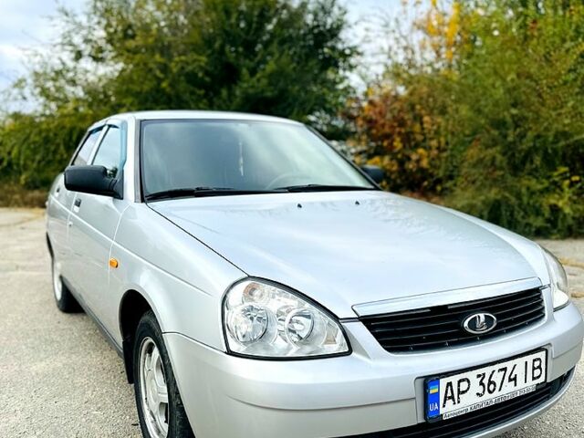 Серый ВАЗ Priora, объемом двигателя 1.6 л и пробегом 163 тыс. км за 2399 $, фото 1 на Automoto.ua