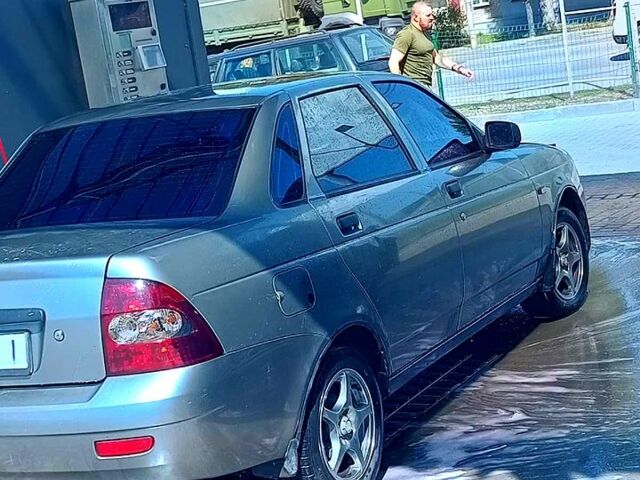 Серый ВАЗ Priora, объемом двигателя 1.6 л и пробегом 245 тыс. км за 2300 $, фото 1 на Automoto.ua