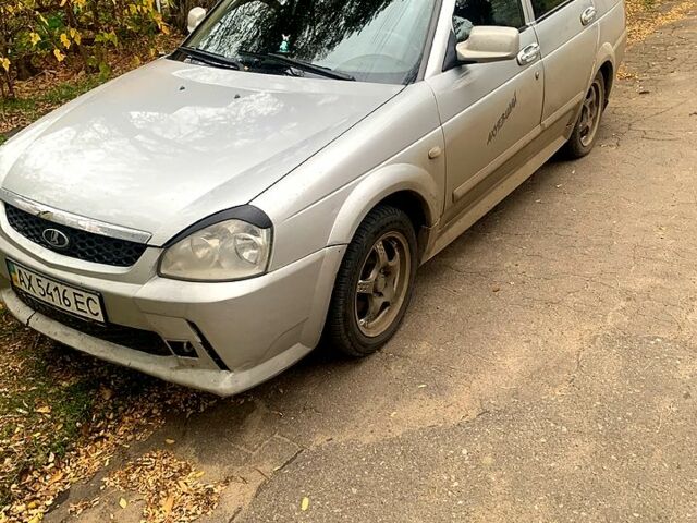 Сірий ВАЗ Priora, об'ємом двигуна 1.6 л та пробігом 120 тис. км за 2700 $, фото 1 на Automoto.ua