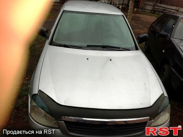 Сірий ВАЗ Priora, об'ємом двигуна 1.6 л та пробігом 125 тис. км за 1130 $, фото 1 на Automoto.ua