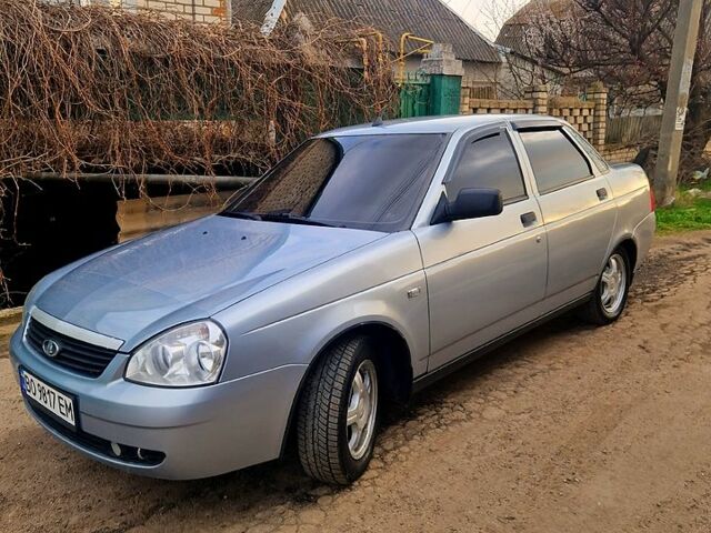 Серый ВАЗ Priora, объемом двигателя 1.6 л и пробегом 135 тыс. км за 2450 $, фото 1 на Automoto.ua