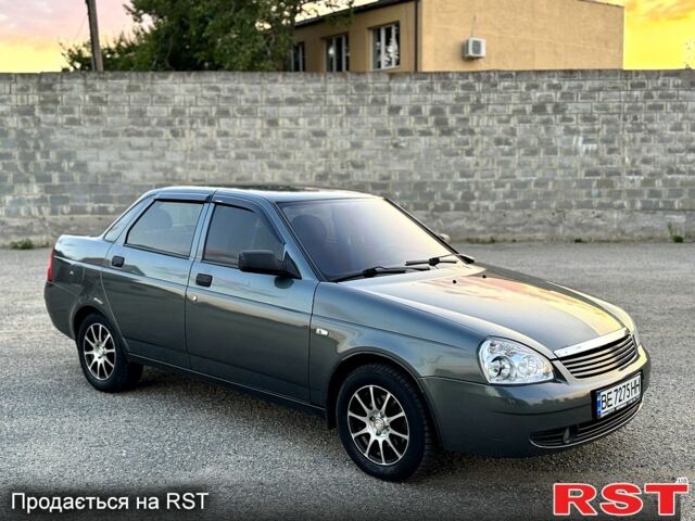 Серый ВАЗ Priora, объемом двигателя 1.6 л и пробегом 186 тыс. км за 3299 $, фото 1 на Automoto.ua