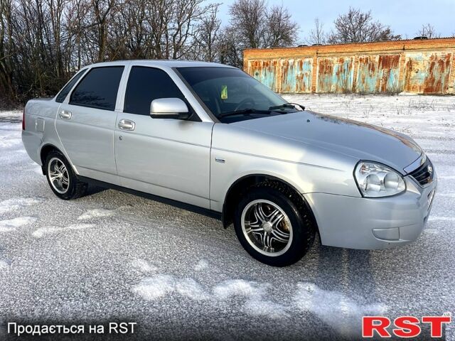 Серый ВАЗ Priora, объемом двигателя 1.6 л и пробегом 57 тыс. км за 4700 $, фото 1 на Automoto.ua