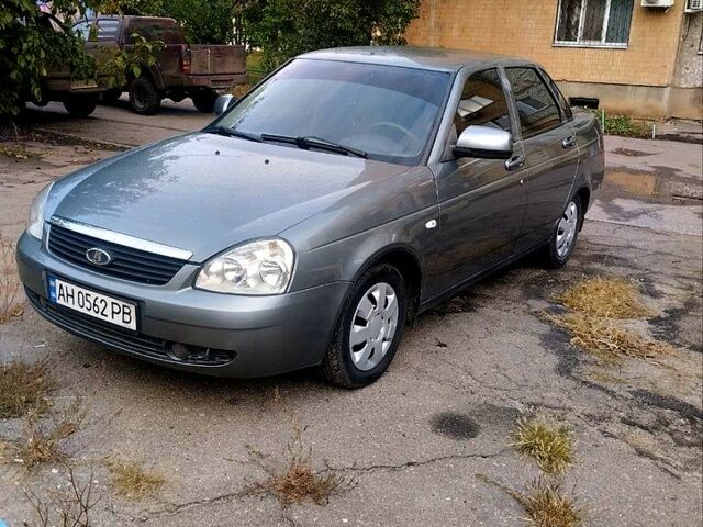 Сірий ВАЗ Priora, об'ємом двигуна 1.6 л та пробігом 173 тис. км за 3500 $, фото 1 на Automoto.ua