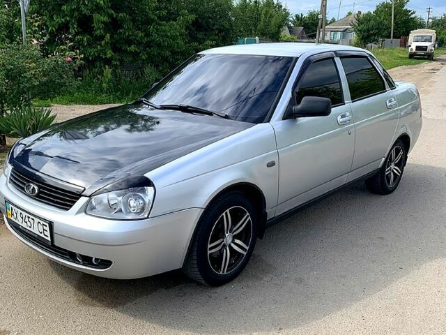 Серый ВАЗ Priora, объемом двигателя 1.6 л и пробегом 154 тыс. км за 2600 $, фото 1 на Automoto.ua