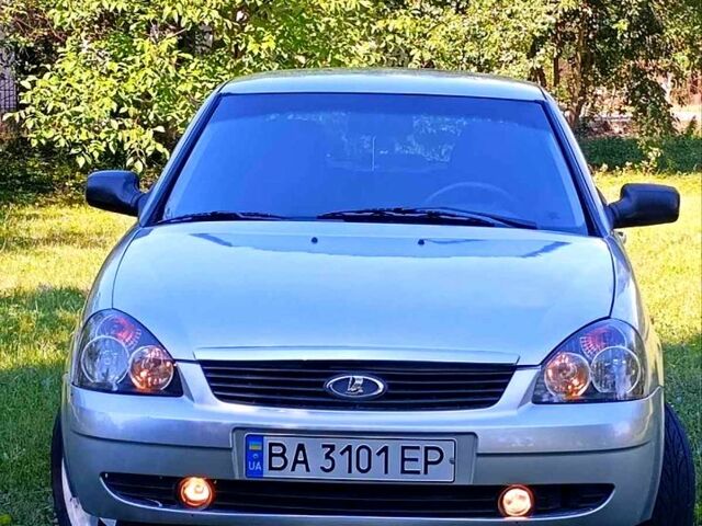 Серый ВАЗ Priora, объемом двигателя 1.6 л и пробегом 150 тыс. км за 2150 $, фото 1 на Automoto.ua