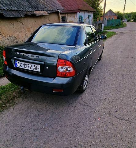 Серый ВАЗ Priora, объемом двигателя 1.6 л и пробегом 145 тыс. км за 4100 $, фото 1 на Automoto.ua