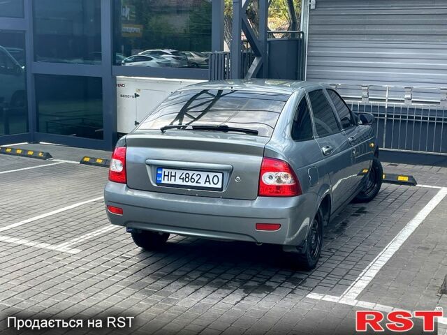 Серый ВАЗ Priora, объемом двигателя 1.6 л и пробегом 270 тыс. км за 2000 $, фото 1 на Automoto.ua