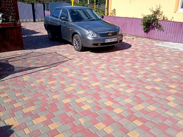 Сірий ВАЗ Priora, об'ємом двигуна 1.6 л та пробігом 110 тис. км за 3400 $, фото 1 на Automoto.ua