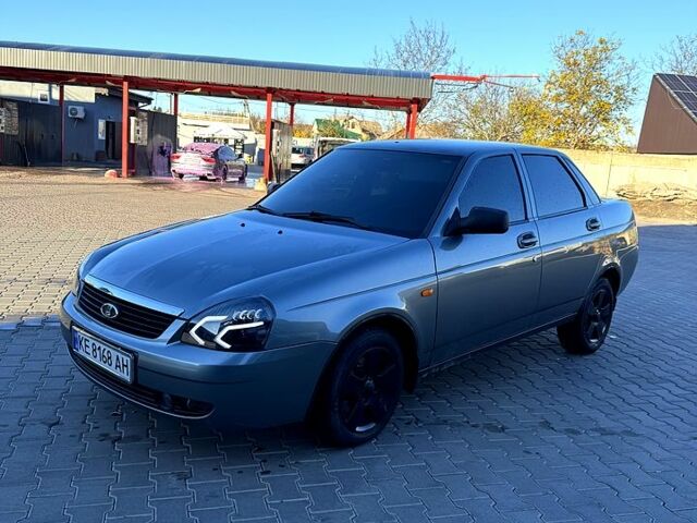 Сірий ВАЗ Priora, об'ємом двигуна 1.6 л та пробігом 60 тис. км за 2750 $, фото 1 на Automoto.ua