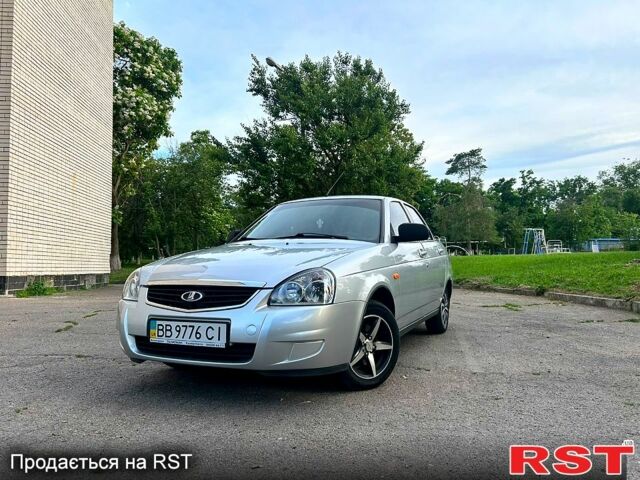 Серый ВАЗ Priora, объемом двигателя 1.6 л и пробегом 135 тыс. км за 4400 $, фото 1 на Automoto.ua