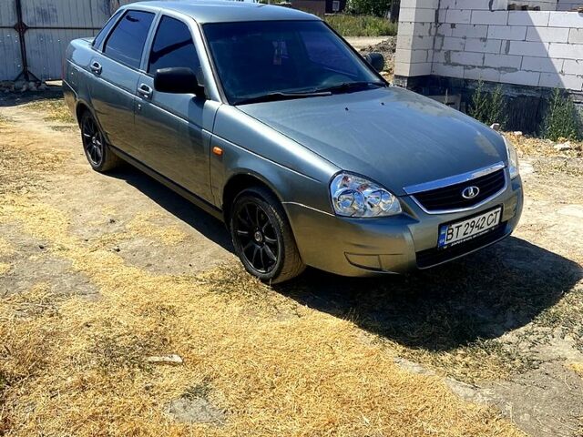 Серый ВАЗ Priora, объемом двигателя 1.6 л и пробегом 128 тыс. км за 3400 $, фото 1 на Automoto.ua