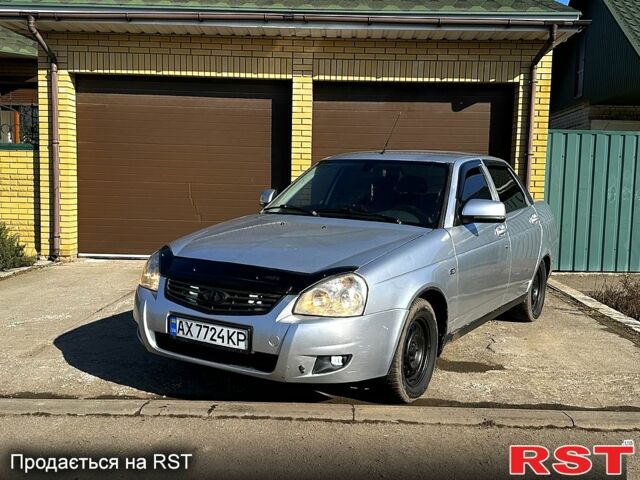 Сірий ВАЗ Priora, об'ємом двигуна 1.6 л та пробігом 188 тис. км за 2100 $, фото 1 на Automoto.ua