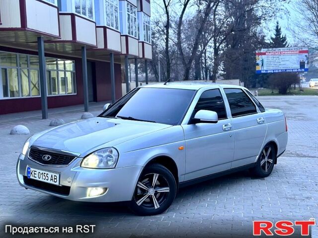 Серый ВАЗ Priora, объемом двигателя 1.6 л и пробегом 290 тыс. км за 3300 $, фото 1 на Automoto.ua
