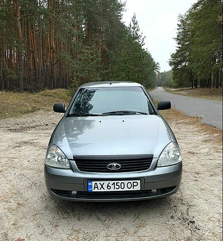 Серый ВАЗ Priora, объемом двигателя 1.6 л и пробегом 127 тыс. км за 2500 $, фото 1 на Automoto.ua