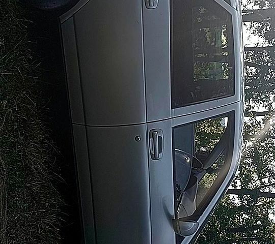 Серый ВАЗ Priora, объемом двигателя 1.6 л и пробегом 240 тыс. км за 3500 $, фото 1 на Automoto.ua