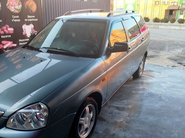 Серый ВАЗ Priora, объемом двигателя 1.6 л и пробегом 134 тыс. км за 2700 $, фото 1 на Automoto.ua