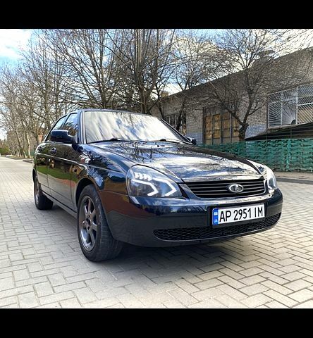 Синій ВАЗ Priora, об'ємом двигуна 1.6 л та пробігом 235 тис. км за 2999 $, фото 1 на Automoto.ua