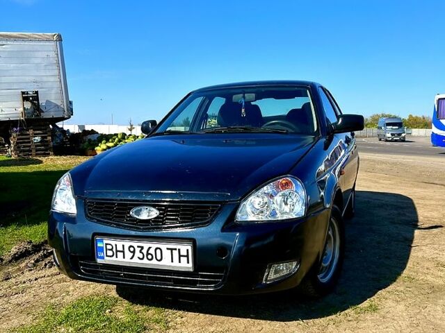 Синий ВАЗ Priora, объемом двигателя 1.6 л и пробегом 189 тыс. км за 2850 $, фото 1 на Automoto.ua