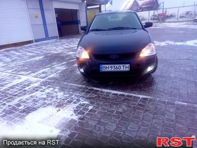 Синій ВАЗ Priora, об'ємом двигуна 1.6 л та пробігом 19300 тис. км за 1800 $, фото 1 на Automoto.ua