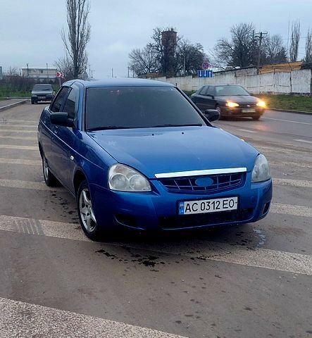 Синий ВАЗ Priora, объемом двигателя 1.6 л и пробегом 98 тыс. км за 2199 $, фото 1 на Automoto.ua