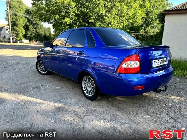 Синій ВАЗ Priora, об'ємом двигуна 1.6 л та пробігом 180 тис. км за 3500 $, фото 1 на Automoto.ua