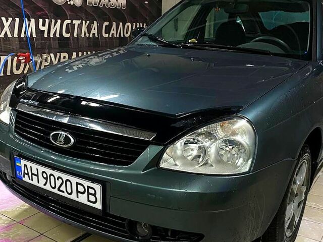 Зелений ВАЗ Priora, об'ємом двигуна 1.6 л та пробігом 180 тис. км за 2610 $, фото 1 на Automoto.ua