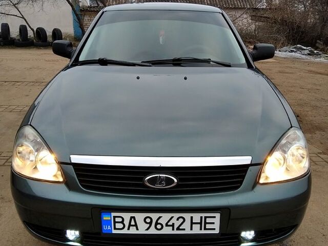 Зеленый ВАЗ Priora, объемом двигателя 1.6 л и пробегом 88 тыс. км за 3850 $, фото 1 на Automoto.ua
