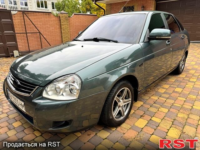 Зеленый ВАЗ Priora, объемом двигателя 1.6 л и пробегом 103 тыс. км за 4700 $, фото 1 на Automoto.ua