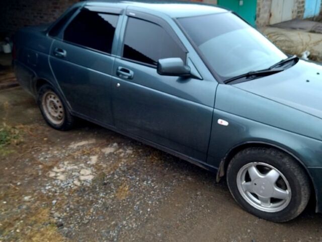 Зелений ВАЗ Priora, об'ємом двигуна 1.6 л та пробігом 1770 тис. км за 1900 $, фото 1 на Automoto.ua